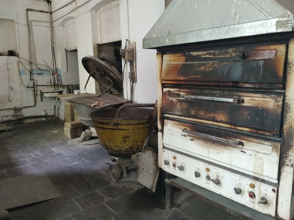 The bakery before the renovation. Photo: WFP/Vahan Arakelyan