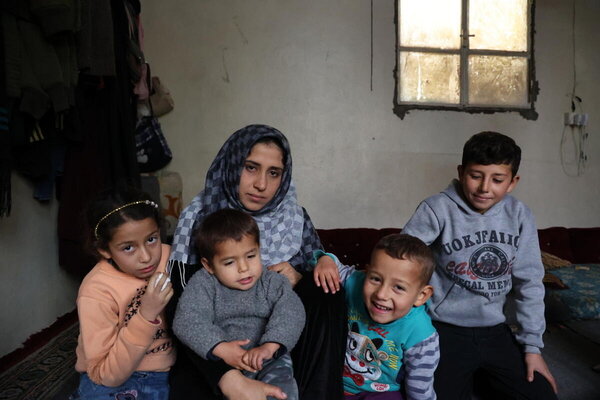 Hanan's family photo with her children (Issa 12, Rimas 8 girl, Ammar 4 and Ahmad 2years)