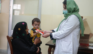 In Kabul, Rabia has come to treat her 1 and half year old child named Ali.