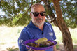 Andrew Zimmern Zambia. Gabriela Vivacqua